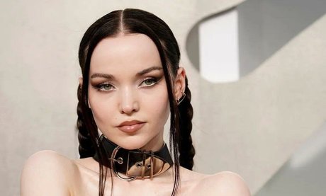 巨乳オナニーOnlyFans ホット 画像