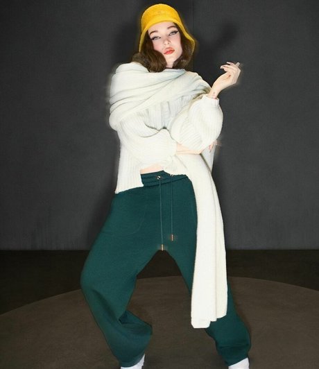 バレーボール オンリーファンズ セクシーヌード ギャラリー