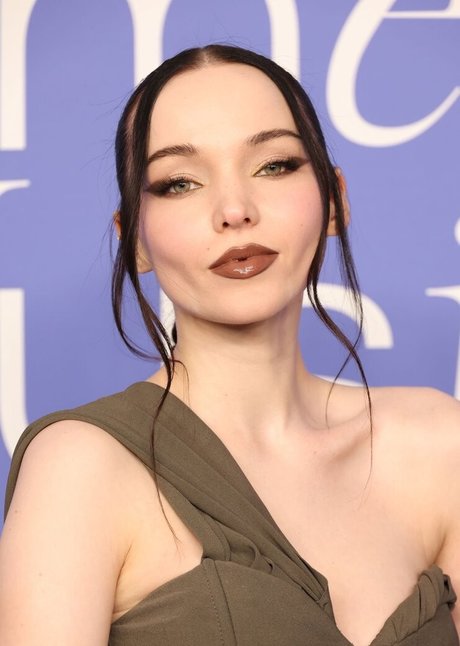 スマイルオンリーファンズ ホット裸 写真