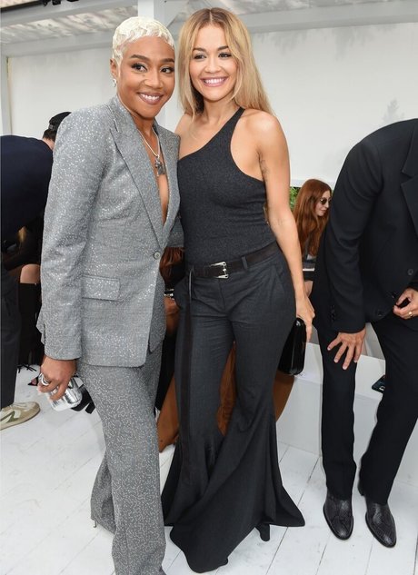 ハンズオンリーファン アダルト無料 ギャラリー