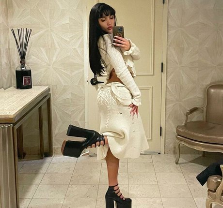 ジンジャートゥインクオンリーファンズ エロ ギャラリー