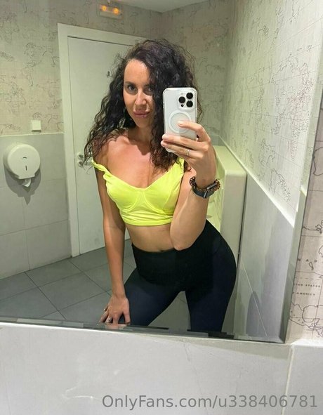 ティーンヌードオンリーファンズ アートヌード 画像