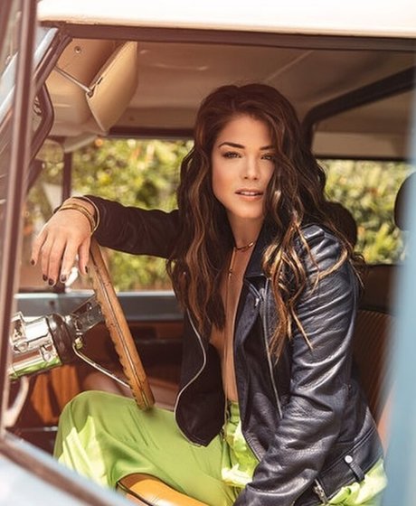 Marie Avgeropoulos ホット女優 写真