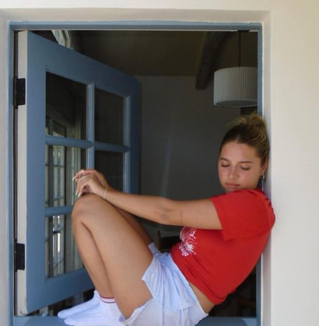 Mackenzie Ziegler ポルノスター トップ ギャラリー