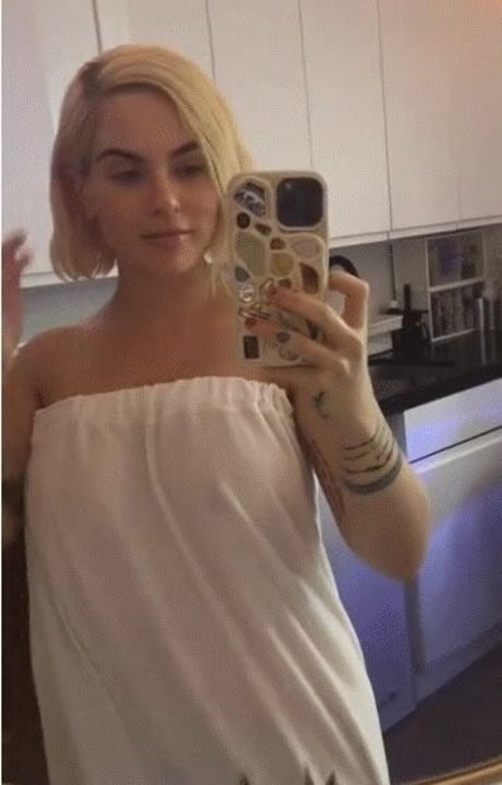 Joanna Jojo Levesque HDモデル 写真