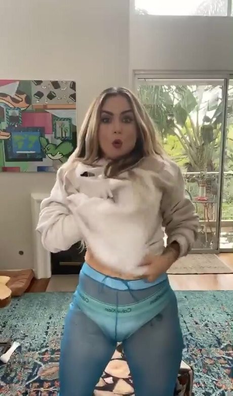 Joanna Jojo Levesque 素敵な女優 ギャラリー