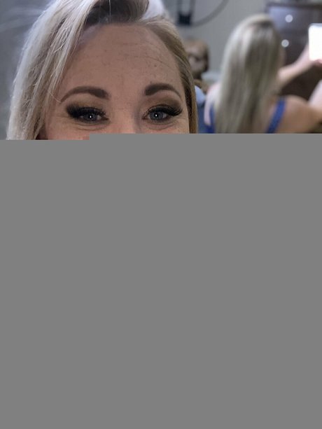 katrinathicc 完璧なポルノスター 写真