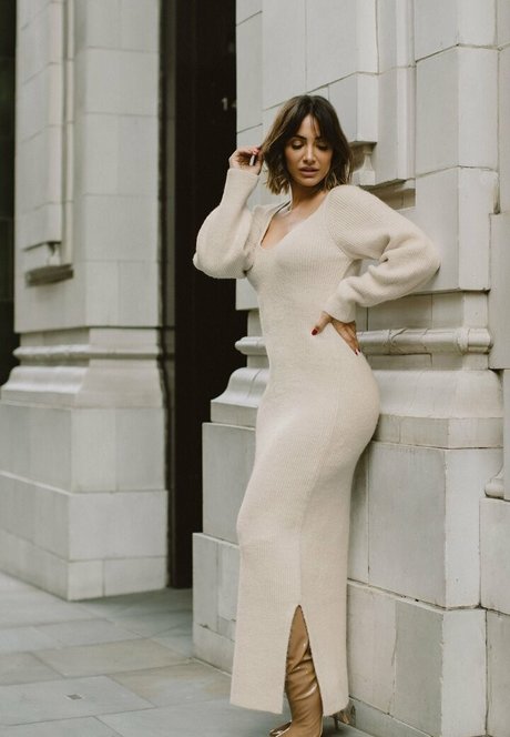 アジア人のティーンの足 オンリーファンズ 無料 写真