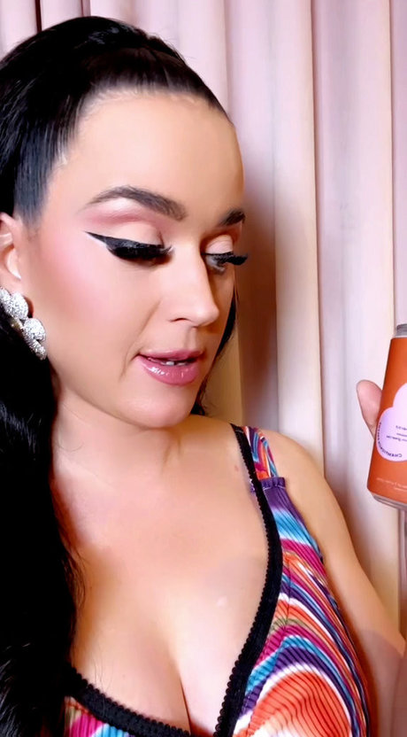 19歳のOnlyFans セクシー ギャラリー