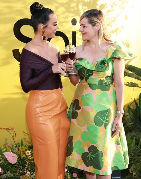 かわいいティーンのオンリーファンズ 美しいヌード 写真