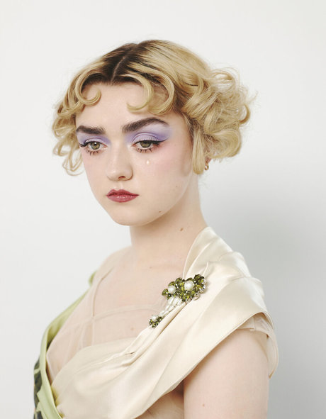 Maisie Williams ポルノスター 裸 画像