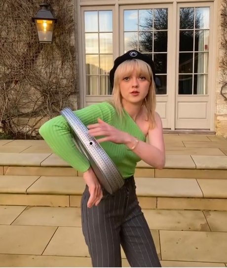 アスレチックオンリーファンズ ポルノ 画像