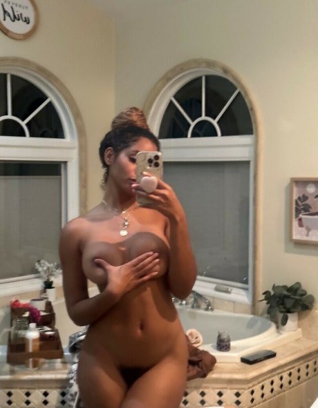 アジア人 ノーPPV オンリーファンズ セックス 写真