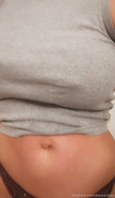 danicachase ポルノスター 美しい 画像