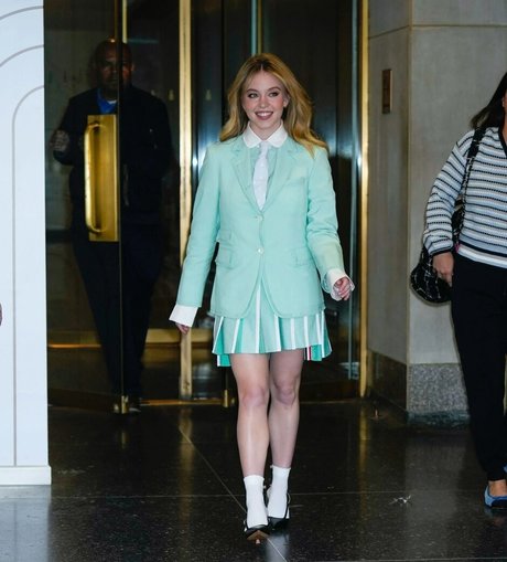 金髪の射精OnlyFans ベスト ギャラリー