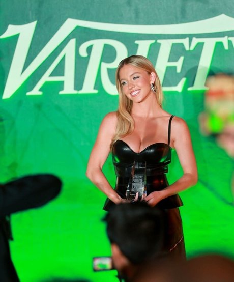 アジア人のアナルオンリーファン アダルト 写真