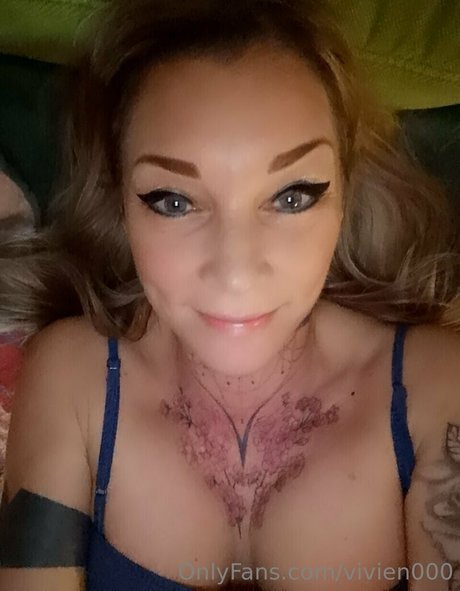 赤毛の太めOnlyFans ポルノグラフィック 画像