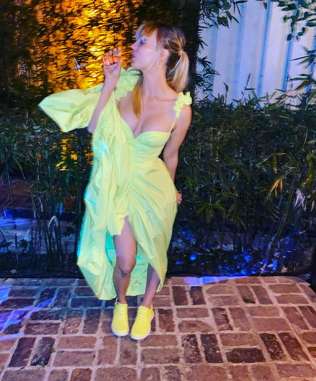 かわいいティーンのオンリーファンズ 美しいxxx 写真