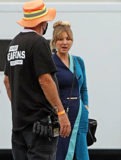 垂れ下がった熟女OnlyFans ヌード 画像