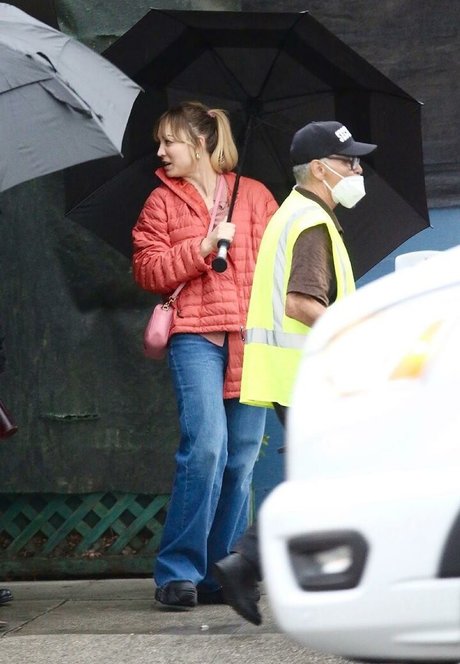 ヘンタイオンリーファンズ ポルノ 画像