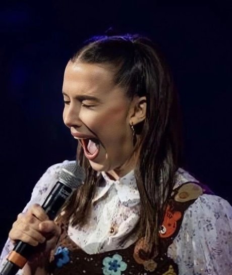 トランスエボニーOnlyFans 無料ポルノ 写真