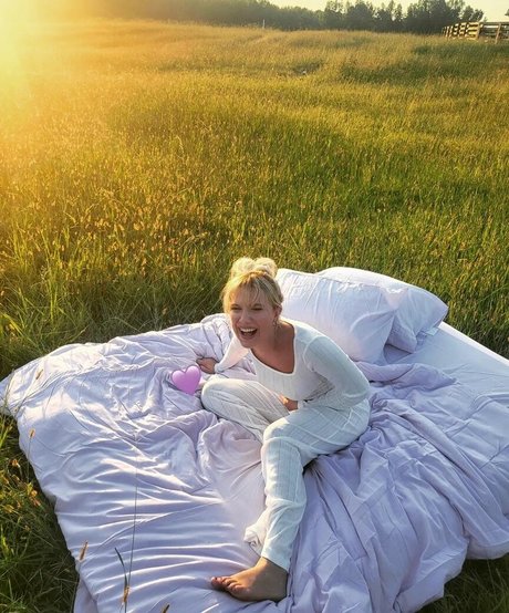 クーガーオンリーファンズ ポルノ 画像