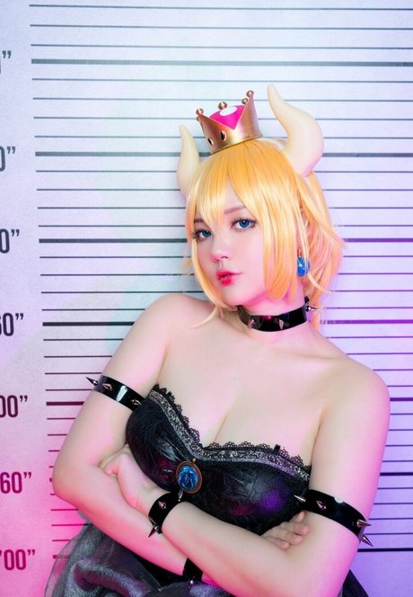 BBC売春婦OnlyFans アートヌード 写真