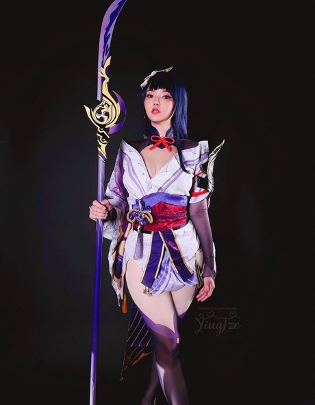Ying Tze 素敵なモデル 画像