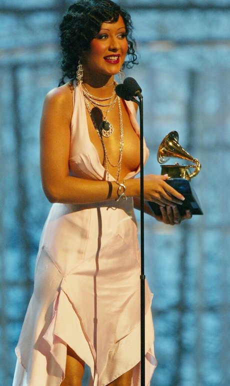 アジア人 ノーPPV オンリーファンズ 無料アダルト ギャラリー