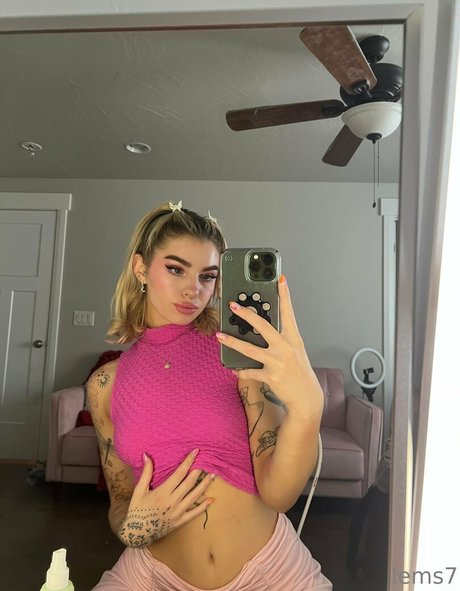 妊娠中の従順なOnlyFans 素敵 写真