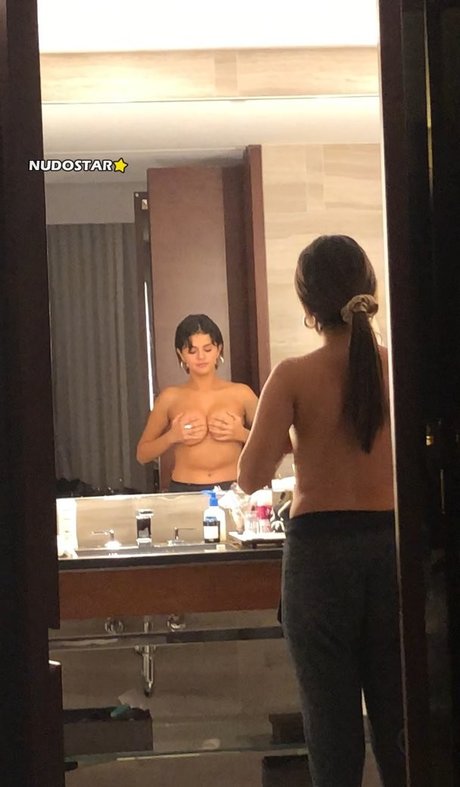 ママのアナルOnlyFans 無料 写真