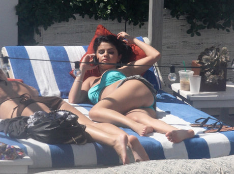 オンリーファンズでのセクスティング セクシー 画像