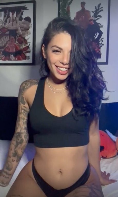 かわいいティーンのオンリーファンズ 無料ポルノ 画像