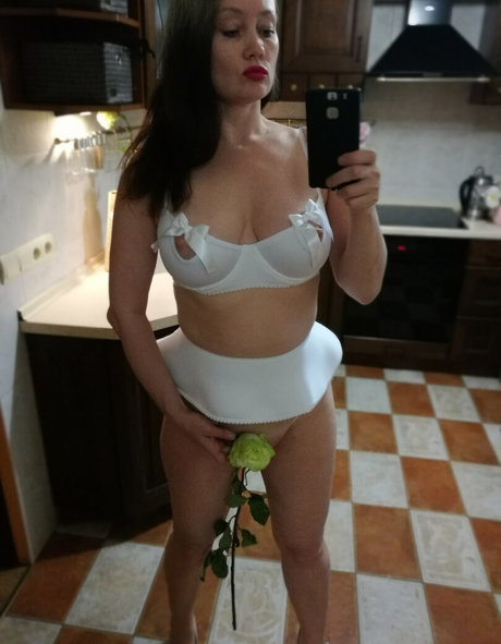 ETSY ヌードモデル 画像