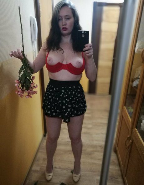 ETSY セックス女優 写真