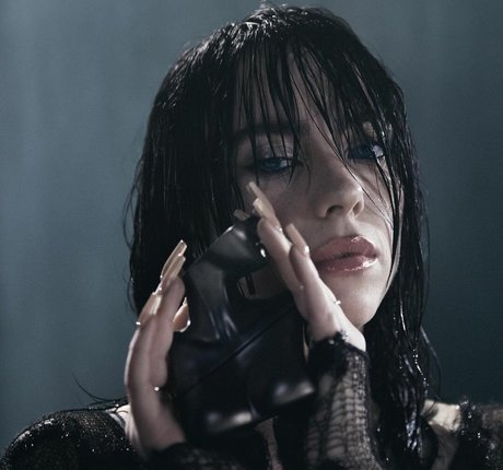 背が高くて巨乳のOnlyFans ホット裸 写真