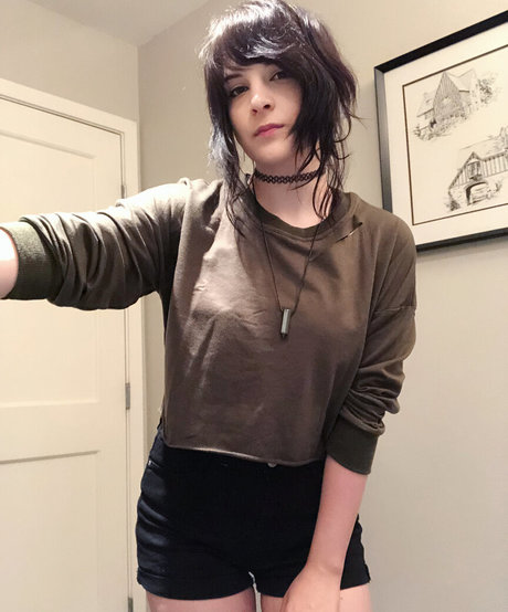 アナル舐めオンリーファンズ ポルノ 画像