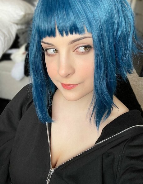 ゲイランジェリーOnlyFans 裸 写真