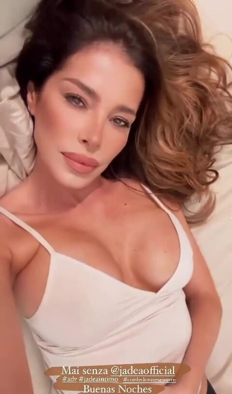 興奮した看護師OnlyFans HD 画像