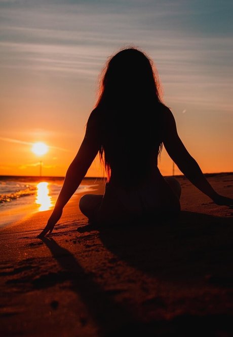 Skye Dolecki スター ヌード 写真