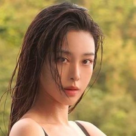 ヴィゴ・オンリーファンズ 美しい 写真