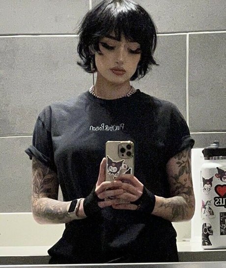 成熟した黒人女性オンリーファンズ 美しいポルノ 画像