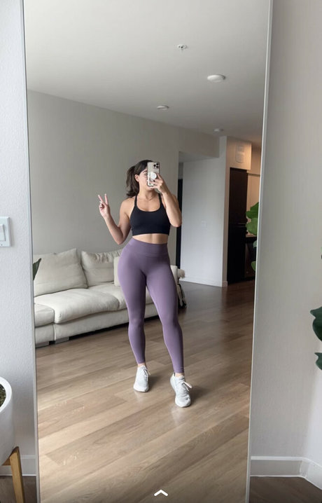 Mary Noura 高品質のポルノスター 写真