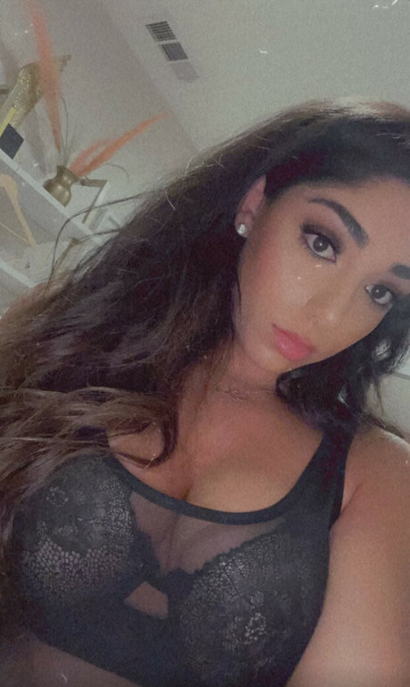 Mary Noura エロティックモデル 写真