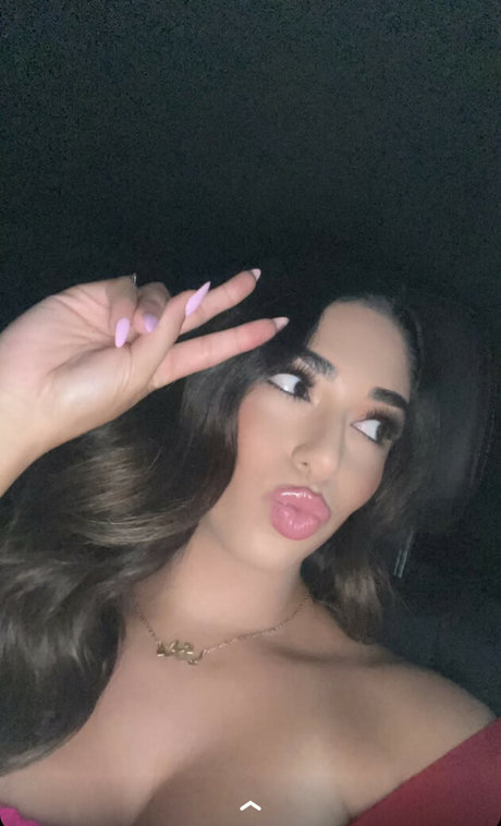 Mary Noura 可愛いモデル 写真