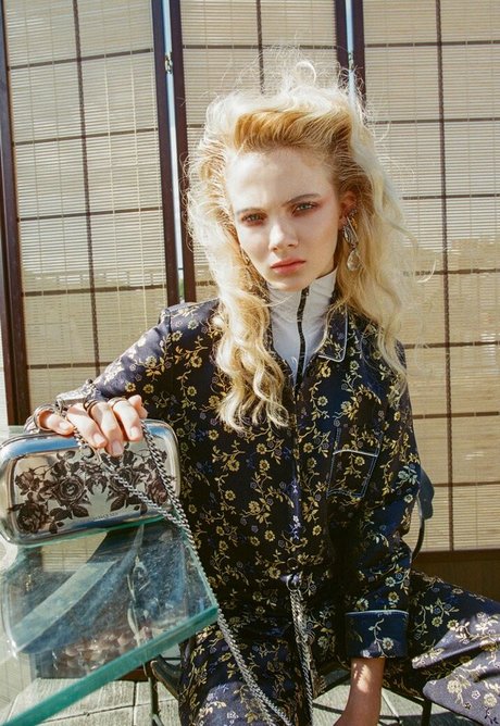 50歳のOnlyFans HD 画像