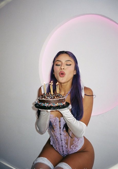 厚い黒檀オンリーファンズ ホットセックス 画像