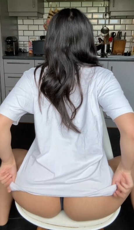 ポニーテールオンリーファンズ 素敵 画像