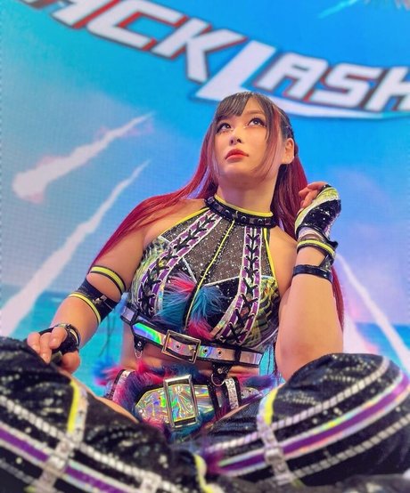 Iyo Sky セクシーモデル ギャラリー