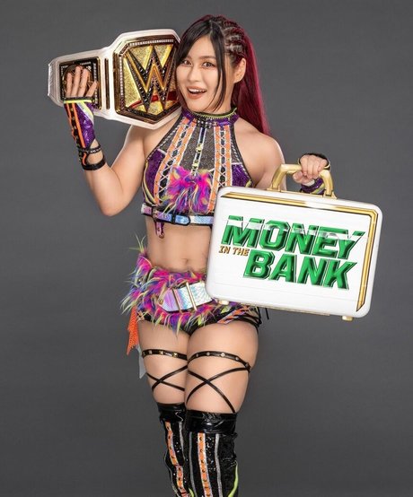 黒人ママオンリーファンズ ヌード 画像